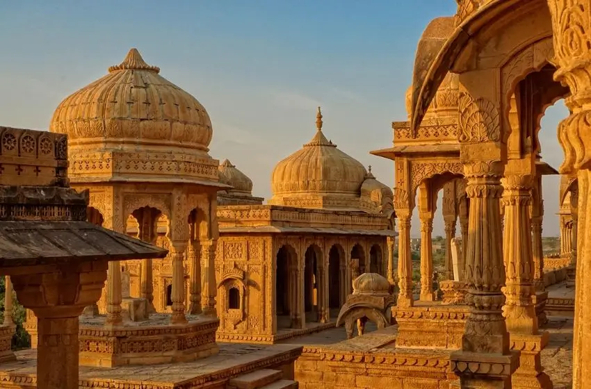 Tour Espiritual por el Norte de la India 10 Días | Mathura, Vrindavan y Benarés